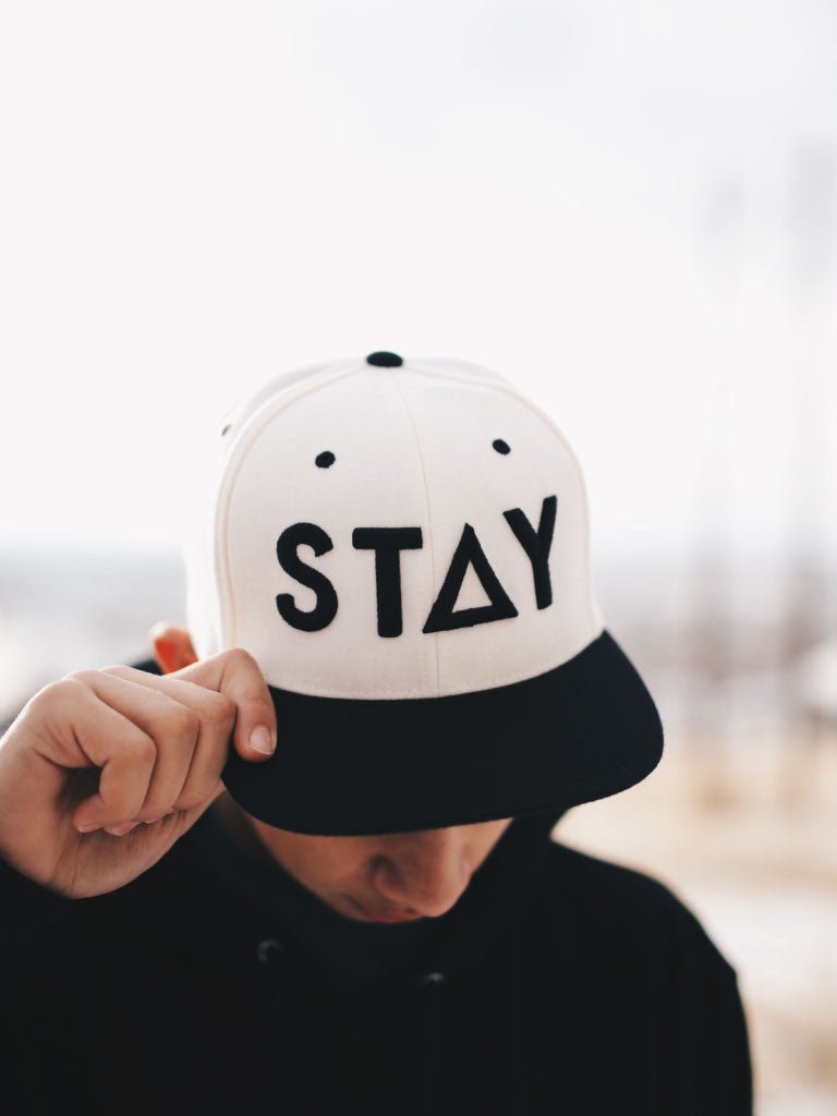 Stay Snapback - White/Black - STAY WEAR
